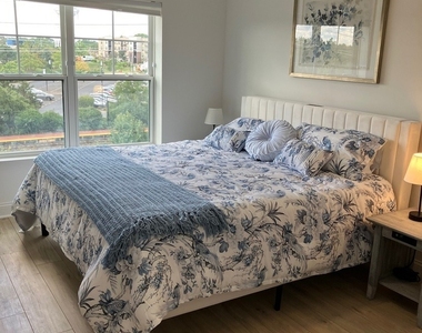200 Anthony Avenue - Photo Thumbnail 14