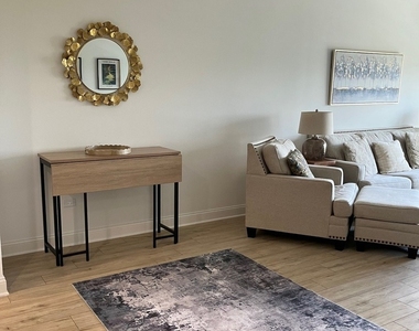 200 Anthony Avenue - Photo Thumbnail 17