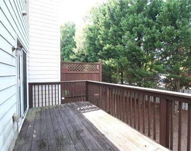 3915 Howell Park Road - Photo Thumbnail 17