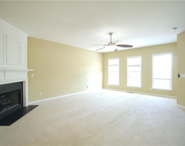 3915 Howell Park Road - Photo Thumbnail 12