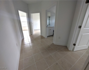 1103 Harold Avenue S - Photo Thumbnail 13