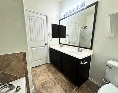 8218 Nagy Hill Street - Photo Thumbnail 12