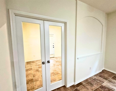 8218 Nagy Hill Street - Photo Thumbnail 7