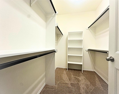8218 Nagy Hill Street - Photo Thumbnail 10