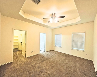 8218 Nagy Hill Street - Photo Thumbnail 9
