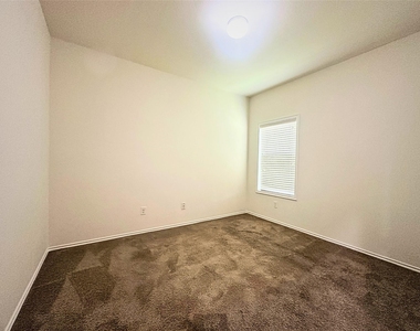 8218 Nagy Hill Street - Photo Thumbnail 18