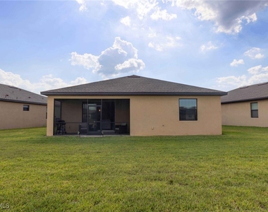 14688 Cantabria Drive - Photo Thumbnail 13