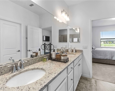 14688 Cantabria Drive - Photo Thumbnail 4
