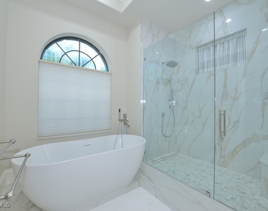 18530 Cypress Haven Drive - Photo Thumbnail 16