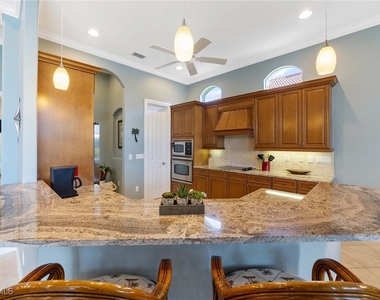 8902 Shenendoah Circle - Photo Thumbnail 8