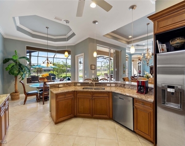 8902 Shenendoah Circle - Photo Thumbnail 11