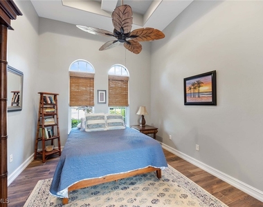 8902 Shenendoah Circle - Photo Thumbnail 14