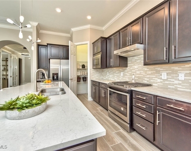 9761 Willet Court - Photo Thumbnail 13