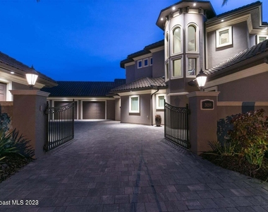 3059 Wyndham Way - Photo Thumbnail 1