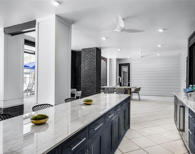 20191 Sabal Palm Court - Photo Thumbnail 10