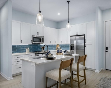 20191 Sabal Palm Court - Photo Thumbnail 17