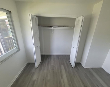 22481 Westchester Boulevard - Photo Thumbnail 12