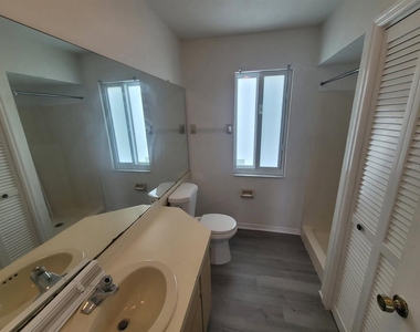 22481 Westchester Boulevard - Photo Thumbnail 7