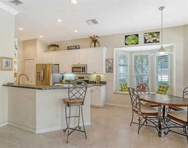 6909 Lennox Place - Photo Thumbnail 10