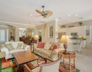 6909 Lennox Place - Photo Thumbnail 5