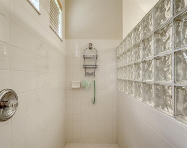 6909 Lennox Place - Photo Thumbnail 21