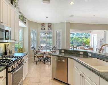 6909 Lennox Place - Photo Thumbnail 13