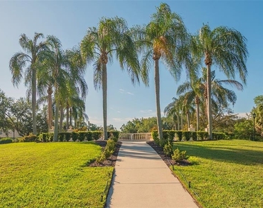 6909 Lennox Place - Photo Thumbnail 39