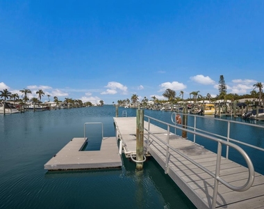 957 Spanish Drive N - Photo Thumbnail 30