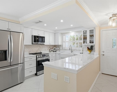 957 Spanish Drive N - Photo Thumbnail 6