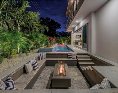2314 Floyd Street - Photo Thumbnail 86