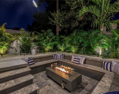 2314 Floyd Street - Photo Thumbnail 88