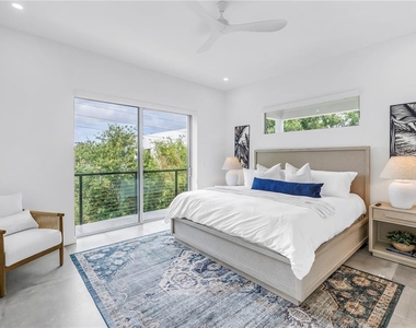 2314 Floyd Street - Photo Thumbnail 37