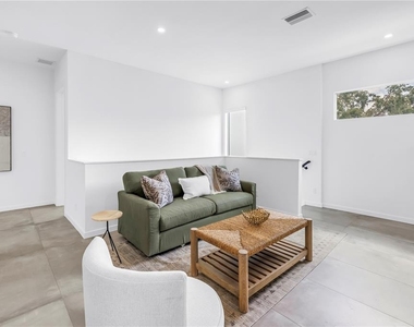 2314 Floyd Street - Photo Thumbnail 28