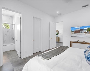 2314 Floyd Street - Photo Thumbnail 22
