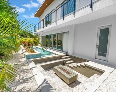 2314 Floyd Street - Photo Thumbnail 71