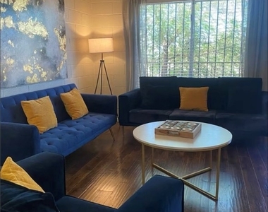 615 S Royal Crest Circle - Photo Thumbnail 4
