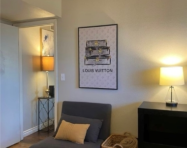 615 S Royal Crest Circle - Photo Thumbnail 9