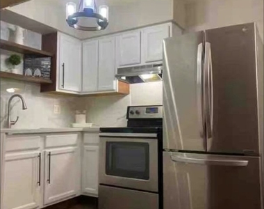 615 S Royal Crest Circle - Photo Thumbnail 8