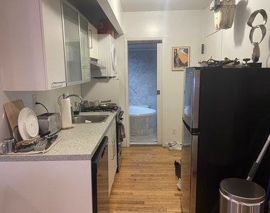 8 Rivington Street - Photo Thumbnail 1