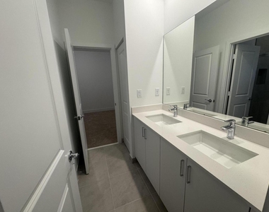 5120 Nevola Avenue - Photo Thumbnail 16