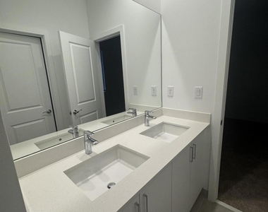 5120 Nevola Avenue - Photo Thumbnail 7