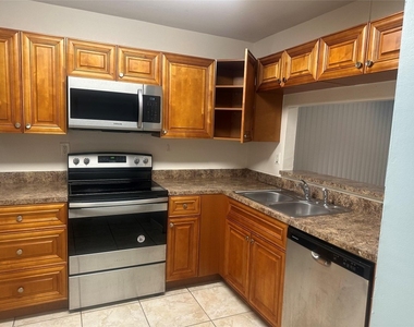 11150 W Sample Road - Photo Thumbnail 1