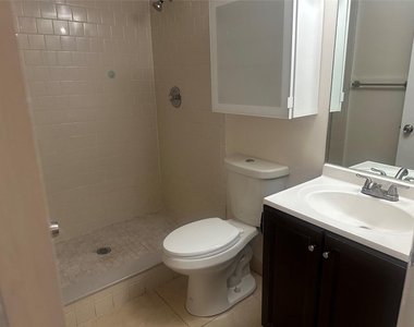 11150 W Sample Road - Photo Thumbnail 7
