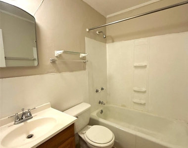 2126 E 7th Street - Photo Thumbnail 6