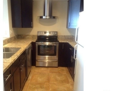 700 E Ocean Boulevard - Photo Thumbnail 2