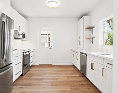 436 51st Street - Photo Thumbnail 5