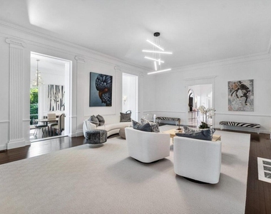 100 Regents Park Road - Photo Thumbnail 3