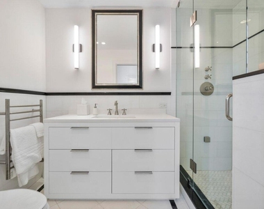 100 Regents Park Road - Photo Thumbnail 19