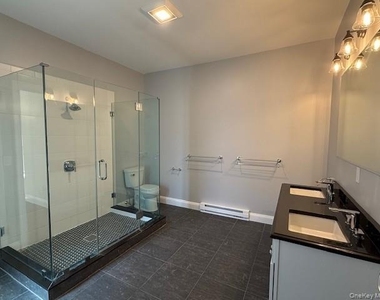 6384 Mill Street - Photo Thumbnail 3