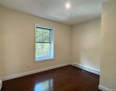 6384 Mill Street - Photo Thumbnail 6